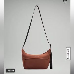 Lululemon 2L sling crossbody bag